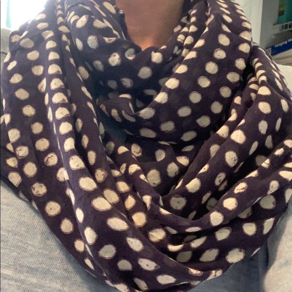 4/$12 Blue and White Polka Dot AE Infinity Scarf